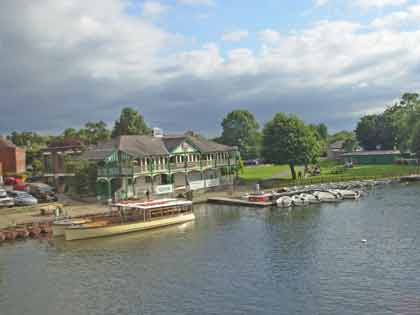 ������������ �����������. ���������-��-������. ���� ����� (River Avon)