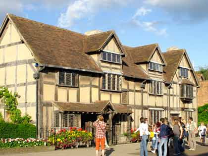 ������������ �����������. ���������-��-������. ��� �������� (Shakespear's Birthplace)