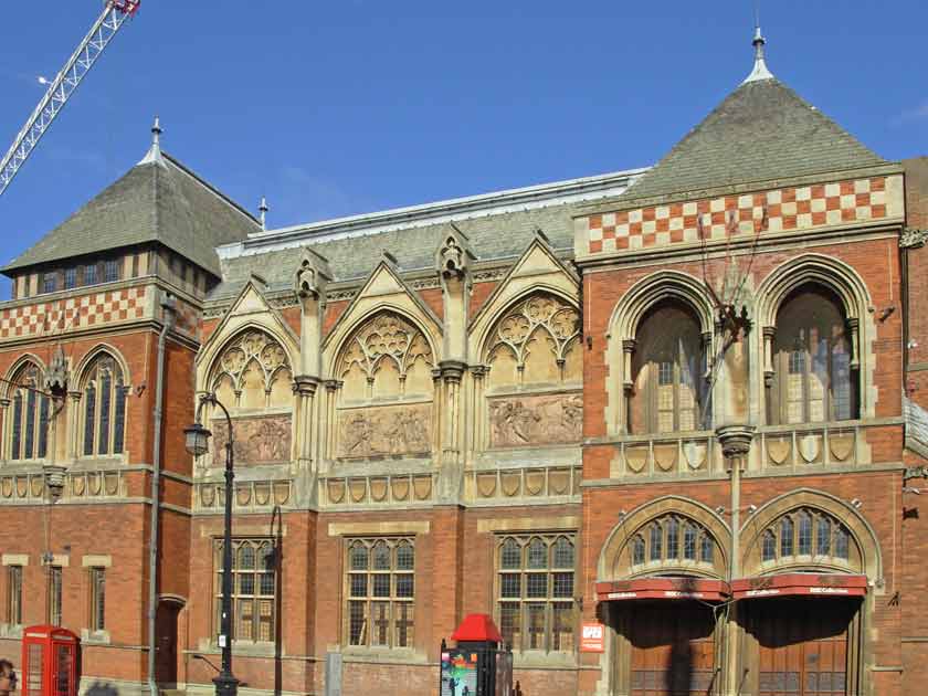 ������������ �����������. ���������-��-������. ����� ������ (Swan Theatre)