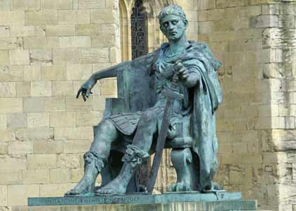 ������������ �����������. ����. ������ ����������� (Constantine Statue)