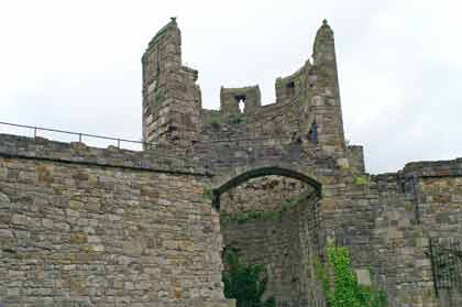 ������������ �����������. �����. ���������. ��������� ����� (Town Walls)