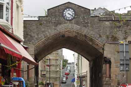 ������������ �����������. �����. ���������. ��������� ����� (Town Walls)