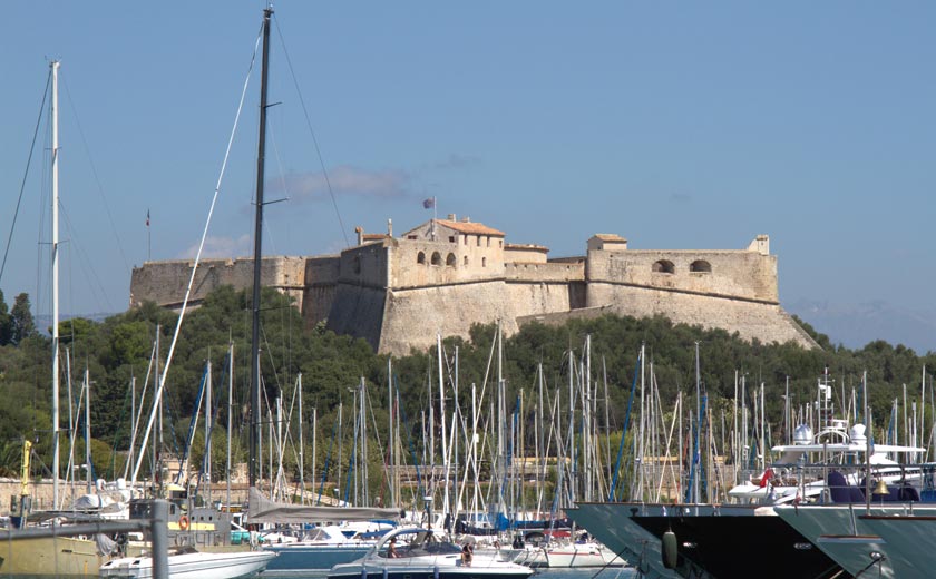 �������. ����� (Antibes). ���� �����.