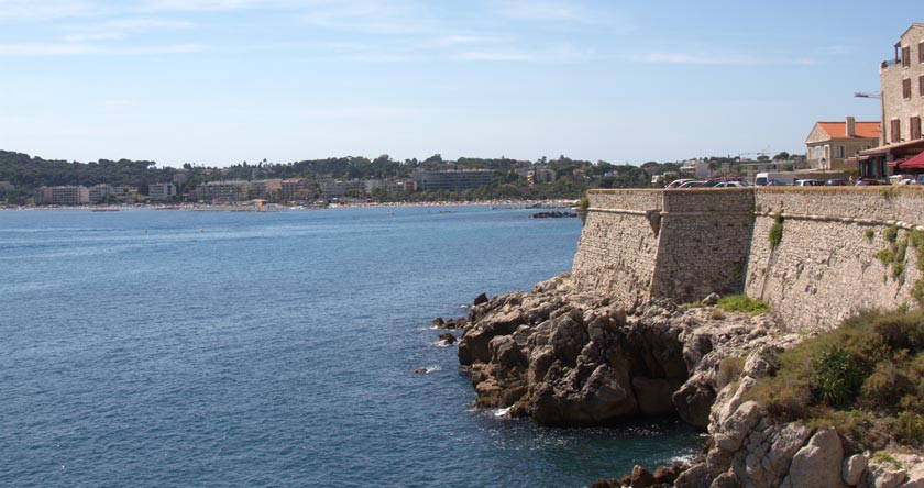 �������. ����� (Antibes). �������� ������� �� �����.