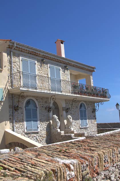 �������. ����� (Antibes). ��� ��� �����. 