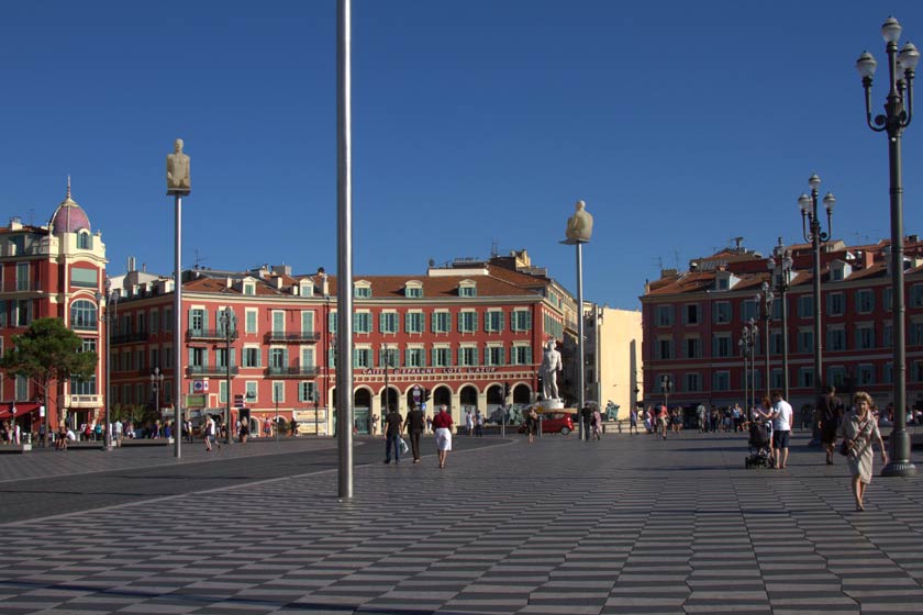 �������. ����� (Nice). ������� ������� (La place Massena).