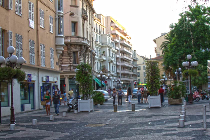 �������. ����� (Nice). ����� ������� (la Rue Massena)