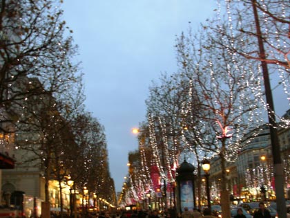 �������. �����. ���������� ���� (Avenue des Champs Elys&eacute;es).