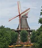 Германия. Бремен. Ветряная мельница.