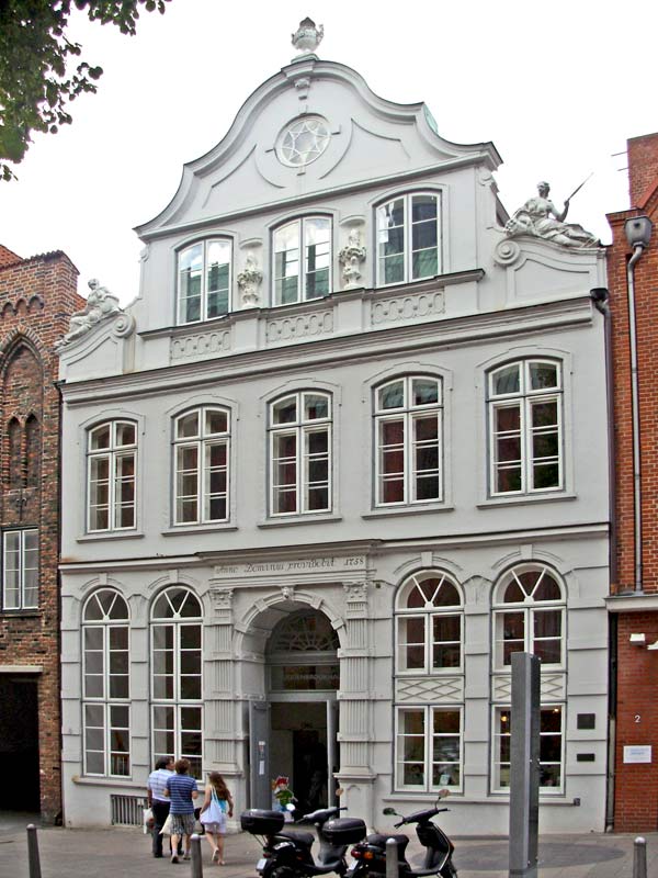 Германия. Любек. Дом Будденброков (Buddenbrockshaus).