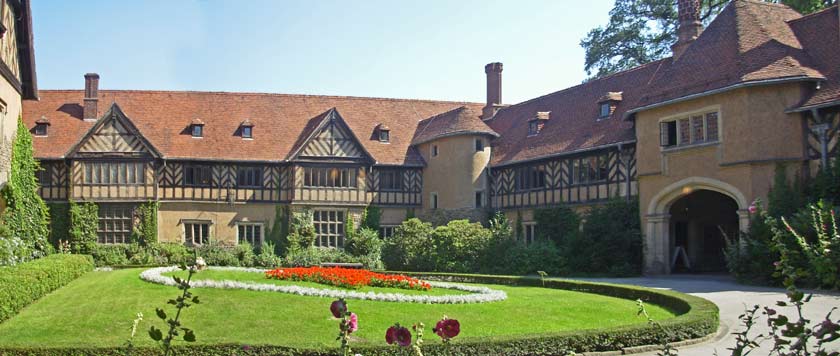 Германия. Потсдам. Дворец Цецилиенхоф (Cecilienhof). Потсдамская конференция.