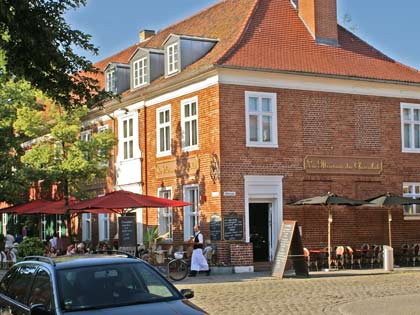 ��������. �������. ����������� ������� (Holl&auml;ndisches Viertel).