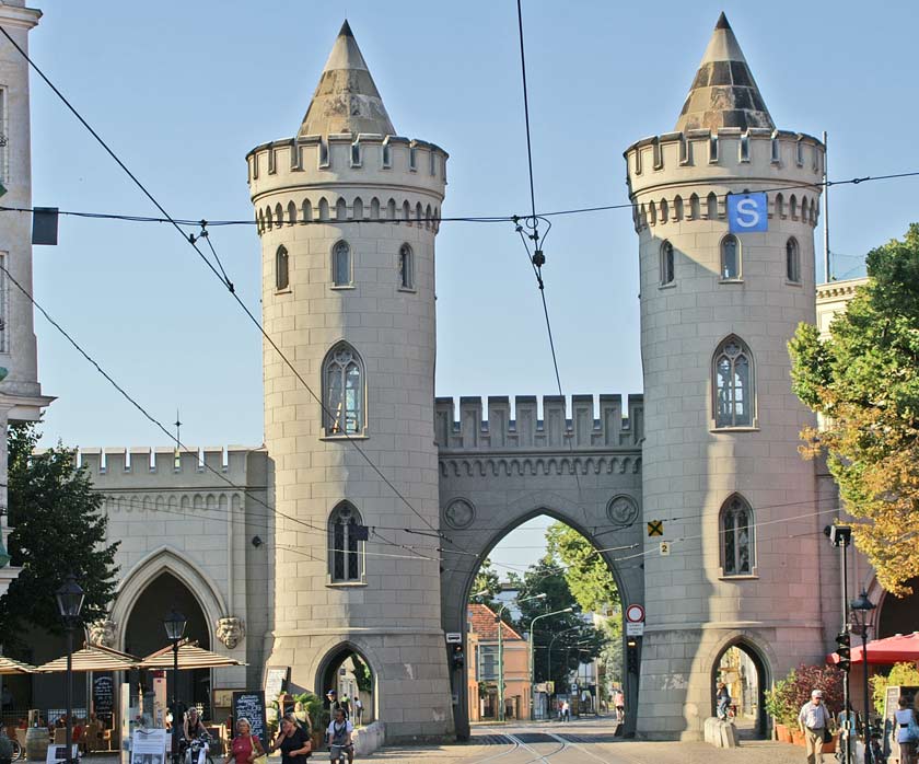 ��������. �������. ��������� ������ (Nauener Tor).
