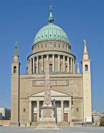 Германия. Потсдам. Церковь Св. Николая (Nikolaikirche).