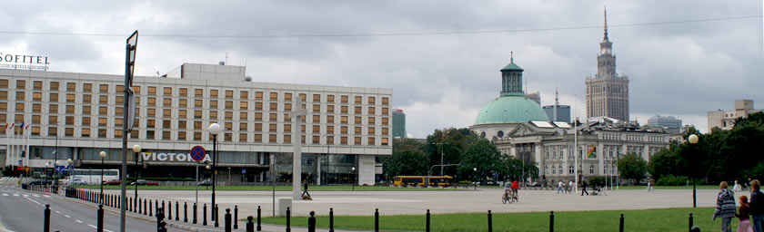 Польша. Варшава. Средместье. Площадь Юзефа Пилсудского.