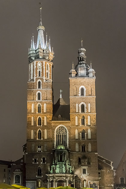 Польша. Краков. Мариацкий костёл. www.victor.com.ua
