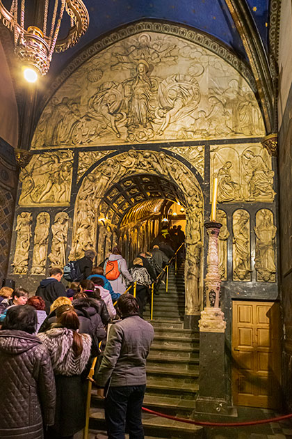 ������ ��������� ���������� (Montserrat). ������ ���������. www.victor.com.ua