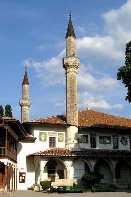 Large mosque in the Khan's Palace in Bakhchisaray , Crimea, Ukraine (������� ������ �������� ������ � ���������� �������)